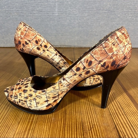 Nine West sz 8 Danee peeptoe leopard croc print platform pumps - Picture 7 of 13